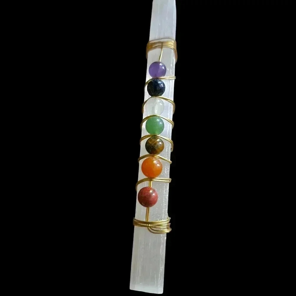 💘❤️7 Chakra Wire Wrapped Selenite. Charge,Engergize,Cleanse - Picture 1 of 3